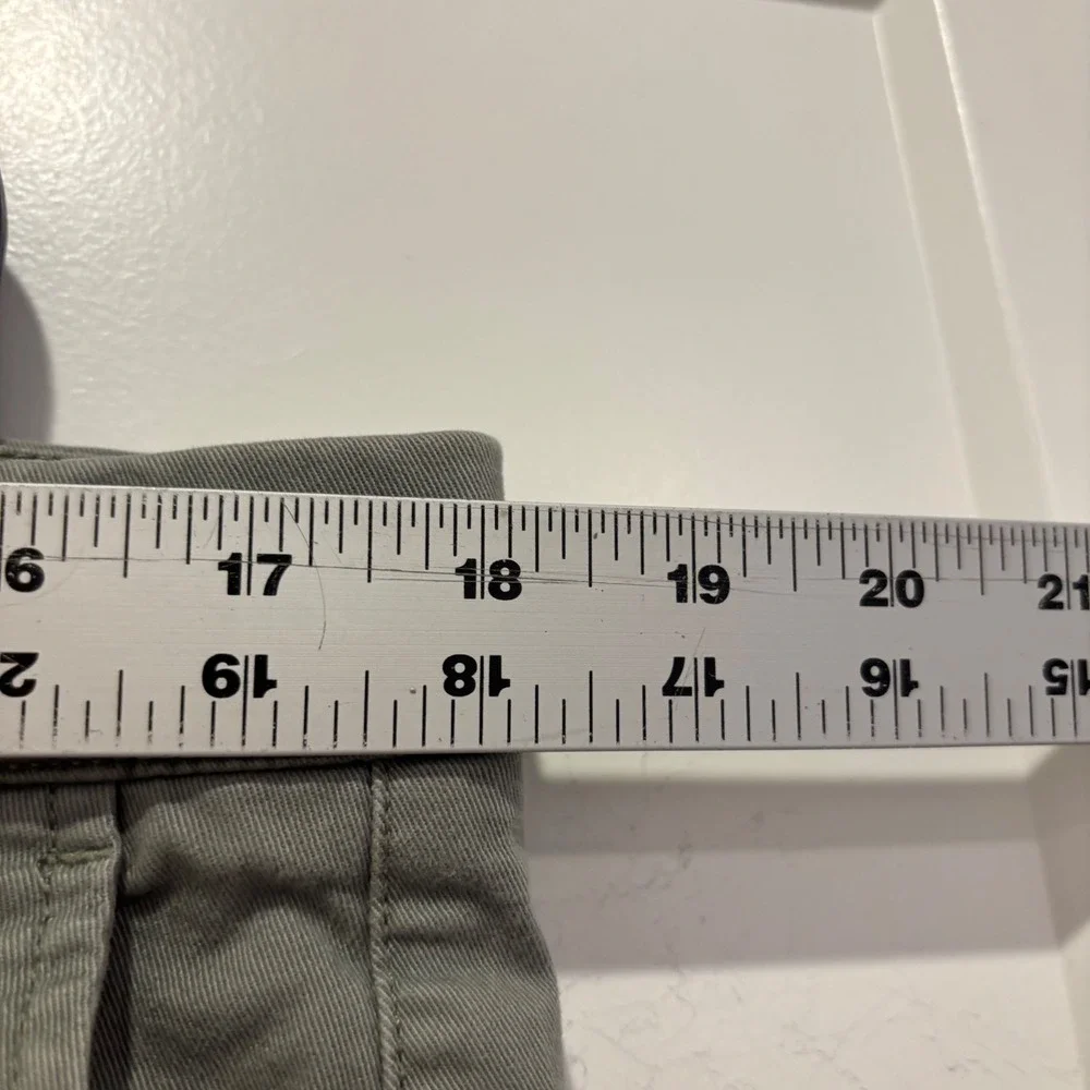 Hawker Rye Mens Chino Shorts Olive Green Gray 34 x 9 Flat‎ Front Cotton Twill